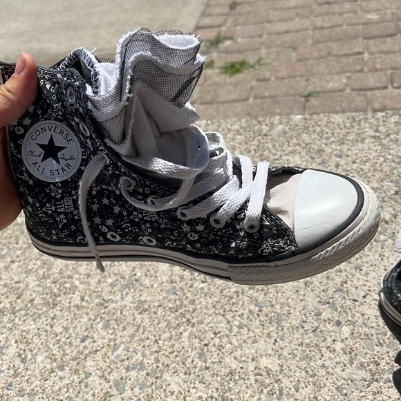 Converse - Picture 3 of 3